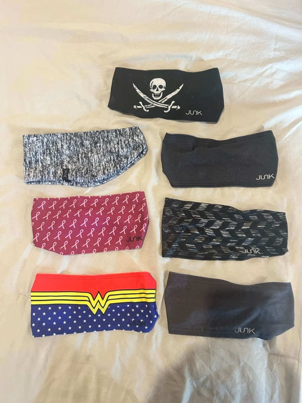 JUNK™ Women's Black Skull & Crossbones Headband - Black